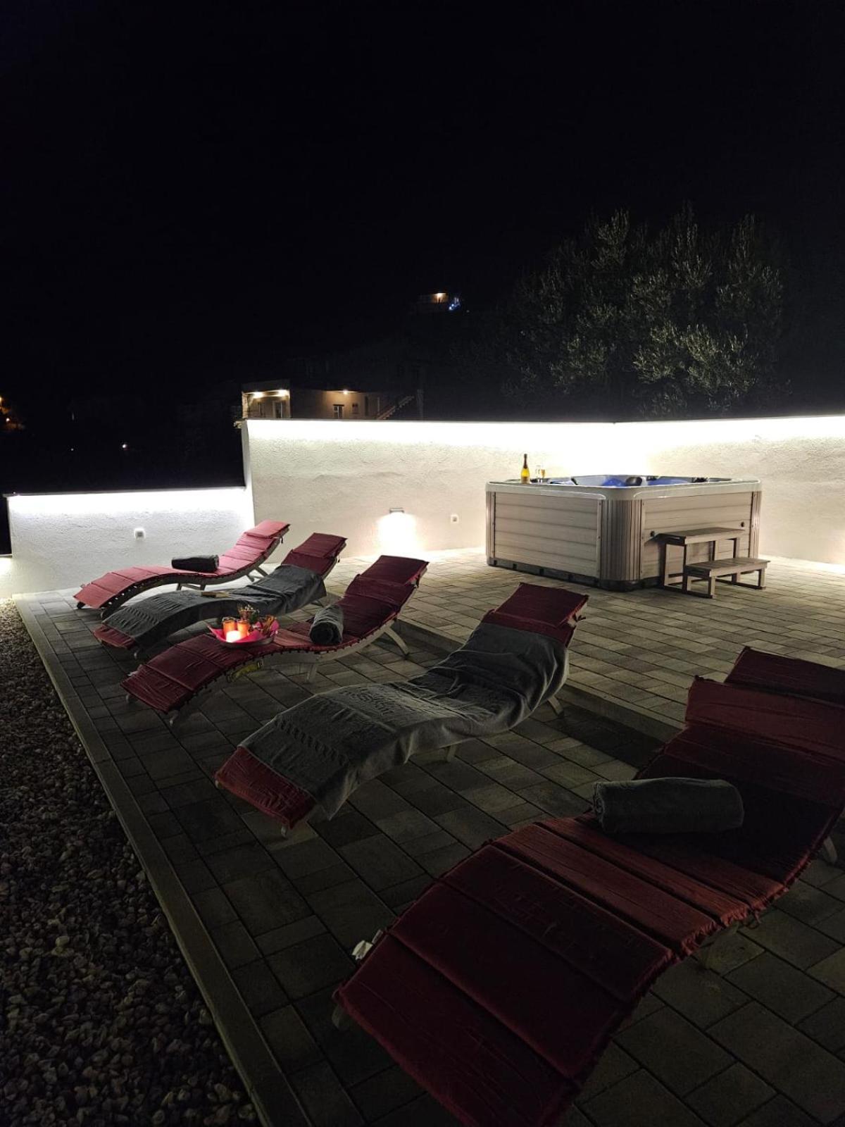Apartman Koko With Private Jacuzzi Μακάρσκα Εξωτερικό φωτογραφία