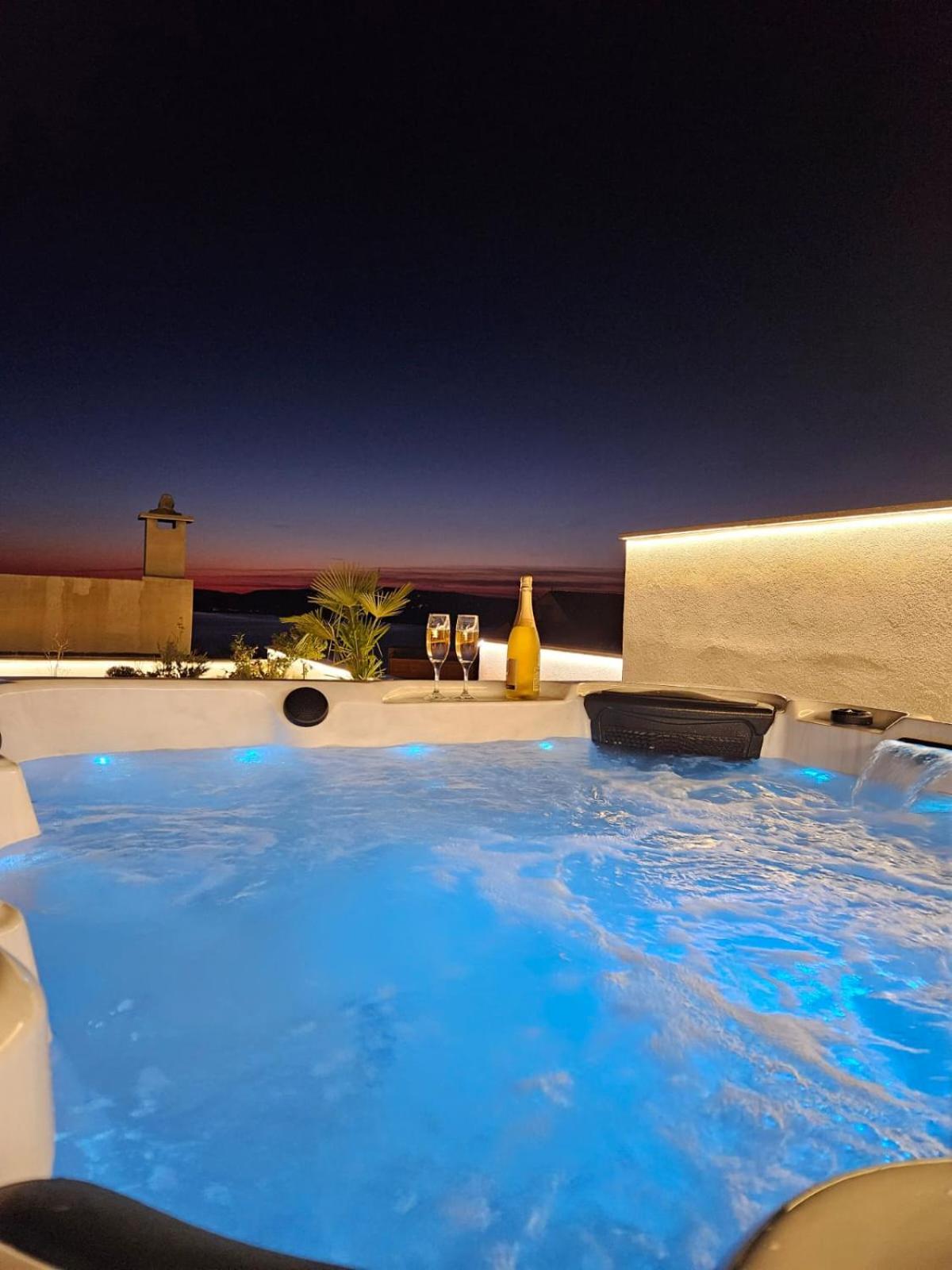 Apartman Koko With Private Jacuzzi Μακάρσκα Εξωτερικό φωτογραφία