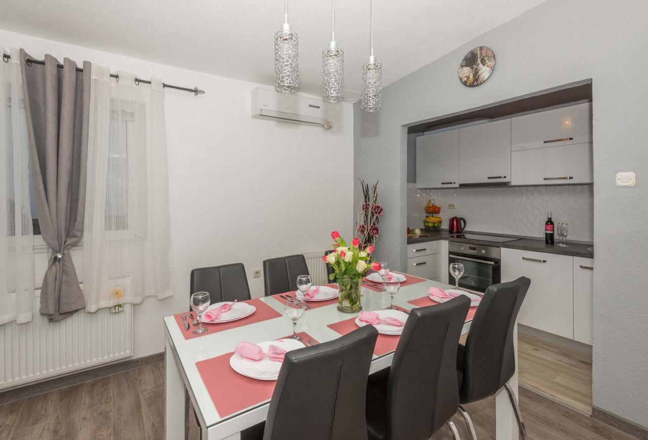 Apartman Koko With Private Jacuzzi Μακάρσκα Εξωτερικό φωτογραφία