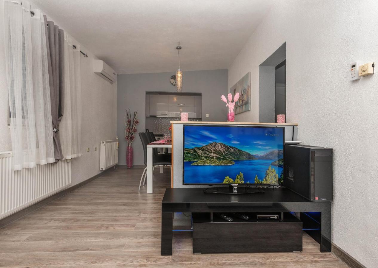Apartman Koko With Private Jacuzzi Μακάρσκα Εξωτερικό φωτογραφία