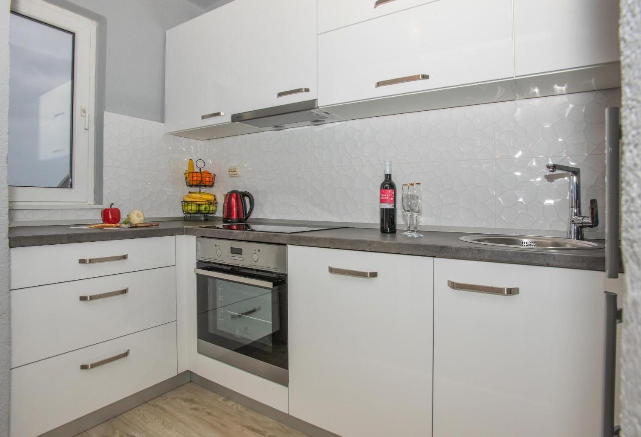 Apartman Koko With Private Jacuzzi Μακάρσκα Εξωτερικό φωτογραφία